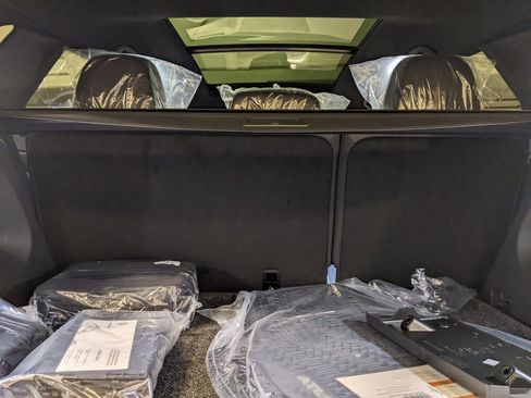 New 2026 Volkswagen Atlas Cross Sport SEL Premium R-Line image 27