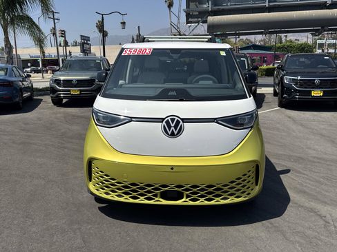 Certified 2025 Volkswagen ID. Buzz 1st Edition RWD image 2