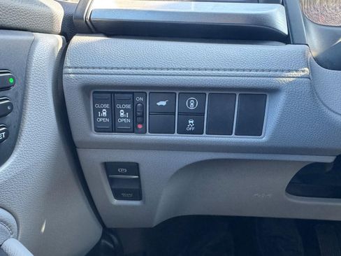 Certified 2024 Honda Odyssey EX-L image 26