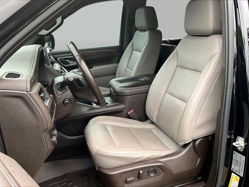Used 2021 Chevrolet Tahoe Z71 w/ Z71 Signature Package AWD/4WD image 8