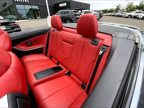 Used 2018 BMW 440i Convertible image 25