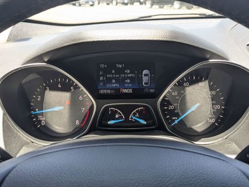 Used 2018 Ford Escape Titanium w/ Ford Safe & Smart Package AWD/4WD image 19