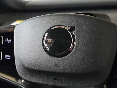 New 2026 Volvo EX30 Ultra w/ Protection Package image 28