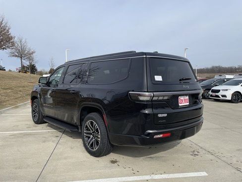 New 2026 Jeep Grand Wagoneer L 4WD w/ Premium Group I image 3