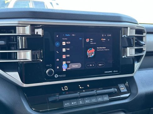 Used 2022 Toyota Tundra SR5 image 17