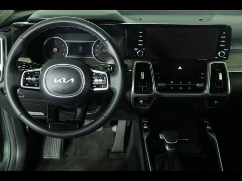 Used 2023 Kia Sorento X-Line EX image 16