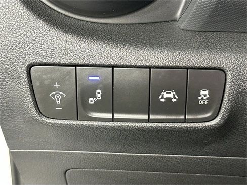 Used 2021 Hyundai Kona Night image 22