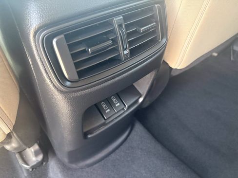 Used 2019 Honda CR-V EX image 12