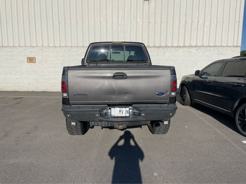 Used 2007 Ford F250 Lariat image 3