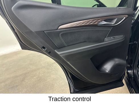 Used 2023 Buick Envision Avenir AWD/4WD image 29