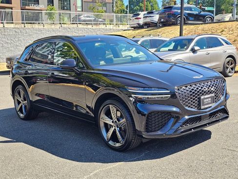 Certified 2025 Genesis GV70 3.5T Sport w/ Sport Prestige Package AWD/4WD image 3