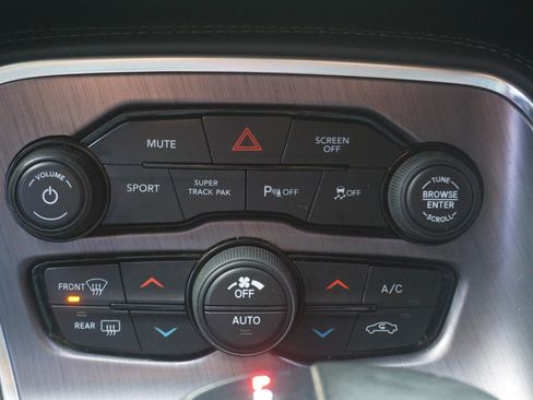 Used 2018 Dodge Challenger R/T Scat Pack w/ Driver Convenience Group image 25