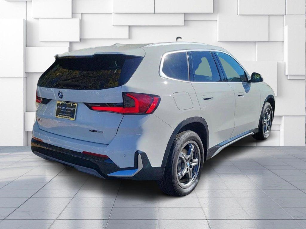 Used 2026 BMW X1 xDrive28i w/ Convenience Package AWD/4WD image 5