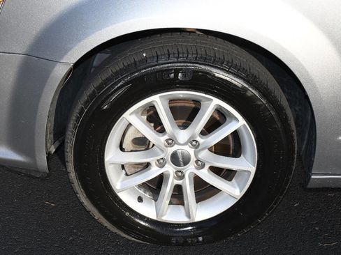 Used 2019 Dodge Grand Caravan SXT image 40