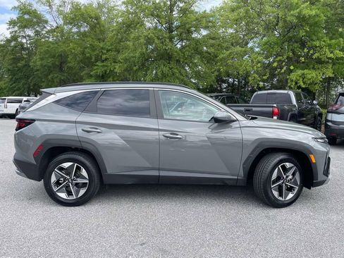 Used 2025 Hyundai Tucson SEL AWD/4WD image 2