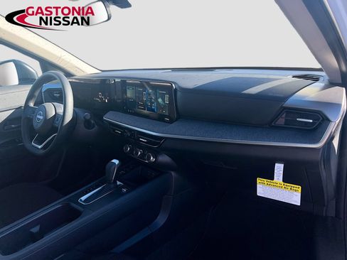 Used 2026 Nissan Kicks S FWD image 34