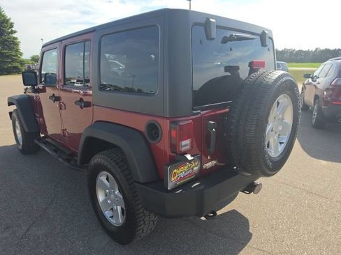Used 2012 Jeep Wrangler Unlimited Sport AWD/4WD image 3