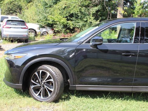 Used 2023 MAZDA CX-5 AWD 2.5 S w/ Premium Package image 11