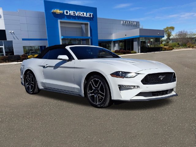 Used 2020 Ford Mustang Premium RWD image 32