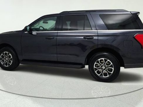 Used 2024 Ford Expedition XLT RWD image 7