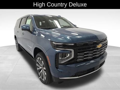 New 2026 Chevrolet Suburban High Country image 8
