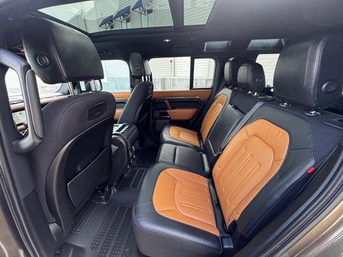 Used 2020 Land Rover Defender 110 X image 15