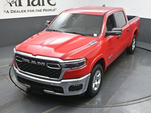 Used 2025 RAM 1500 Big Horn AWD/4WD image 46