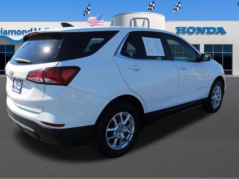 Used 2024 Chevrolet Equinox LT FWD image 8