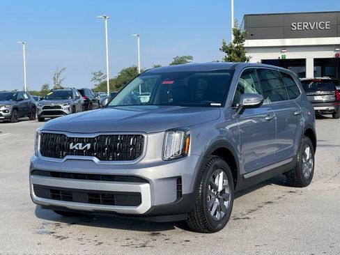 New 2025 Kia Telluride LX image 3