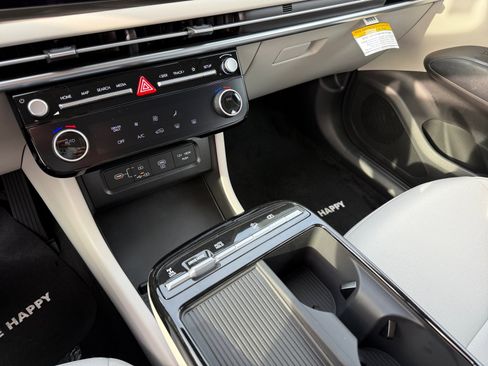 New 2026 Hyundai Tucson Blue SE image 13