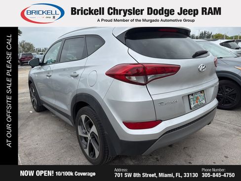 Used 2017 Hyundai Tucson Sport image 3