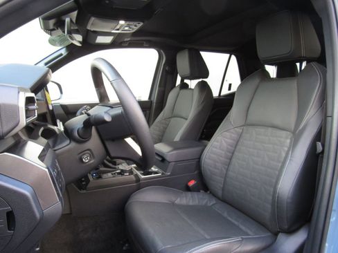 Certified 2025 Toyota 4Runner TRD Off-Road Premium image 12