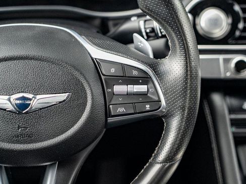 Used 2022 Genesis G70 2.0T image 23