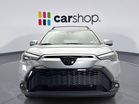 Used 2023 Toyota Corolla Cross AWD Hybrid w/ Convenience Package image 8