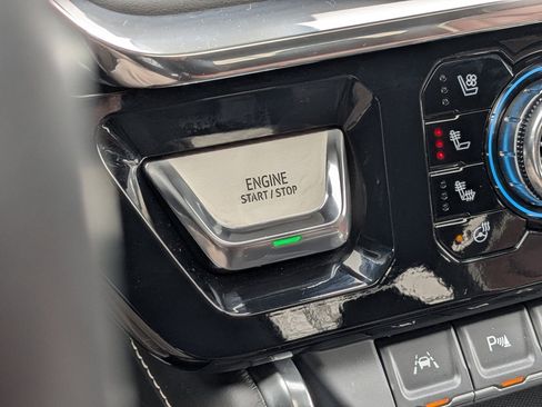 Used 2024 GMC Sierra 1500 Denali Ultimate image 35