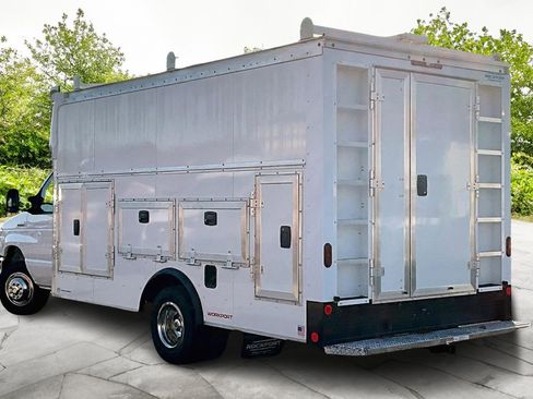 New 2026 Ford E-450 and Econoline 450 Super Duty w/ Power Equipment Group image 3