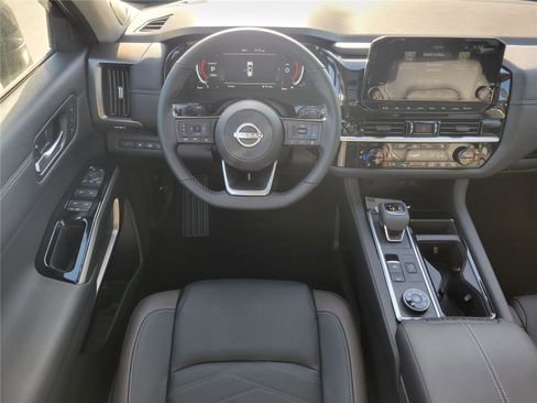 New 2025 Nissan Pathfinder Platinum w/ Cargo Package AWD/4WD image 13