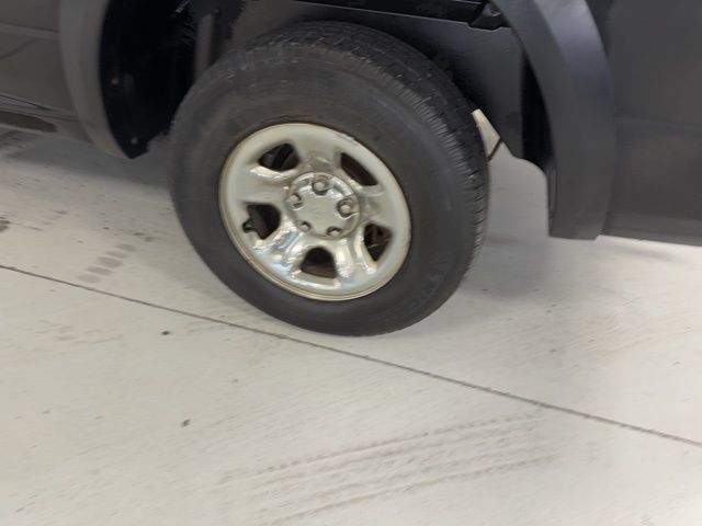 Used 2011 RAM 1500 ST w/ ST Popular Equipment Group AWD/4WD image 8