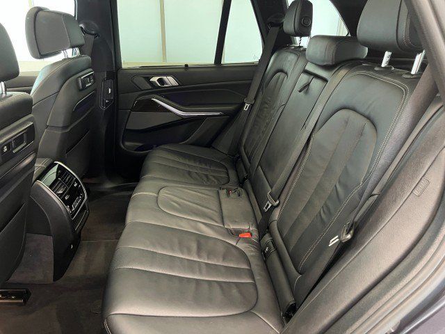 Used 2019 BMW X5 xDrive40i w/ M Sport Package AWD/4WD image 30