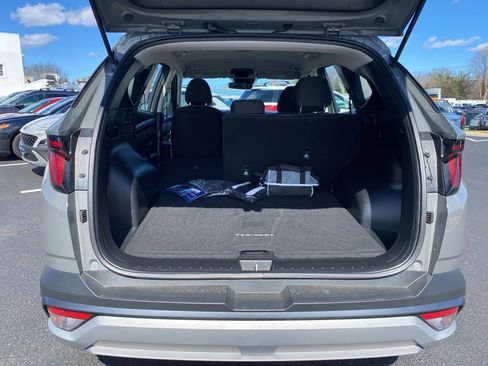 New 2025 Hyundai Tucson SE image 14