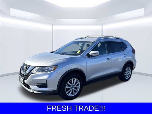 Used 2019 Nissan Rogue SV AWD/4WD image 2