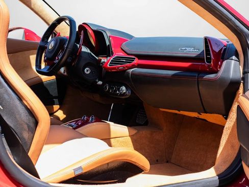 Used 2013 Ferrari 458 Italia Coupe RWD image 51