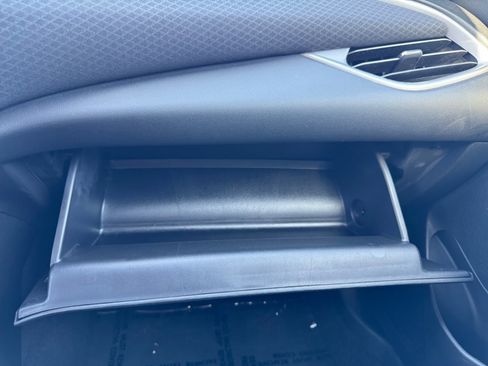 Used 2018 Chevrolet Malibu LS FWD image 4