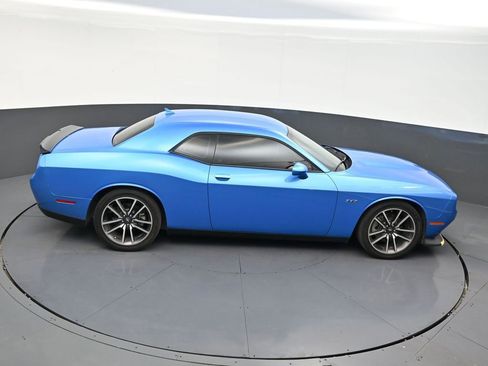 Used 2023 Dodge Challenger R/T w/ Plus Package image 18