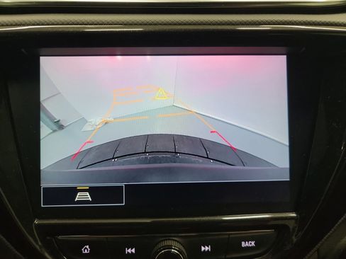 Used 2021 Chevrolet TrailBlazer RS w/ Sun and Liftgate Package image 23