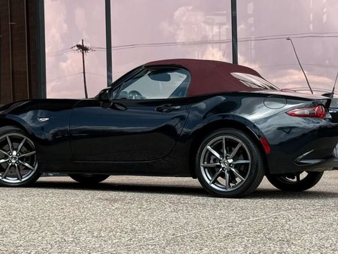 Used 2018 MAZDA MX-5 Miata Grand Touring RWD image 10