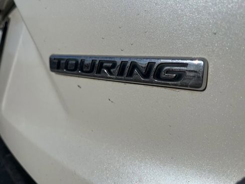 Certified 2017 Honda CR-V Touring image 8