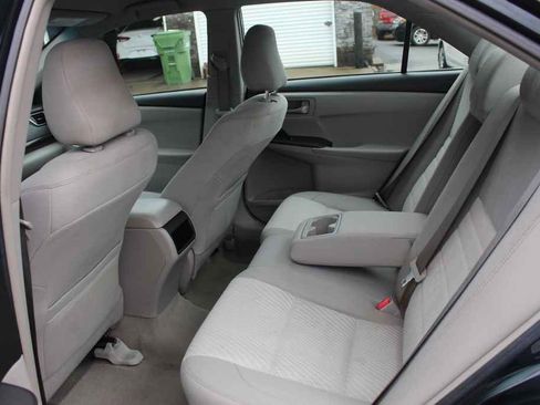 Used 2016 Toyota Camry LE image 25