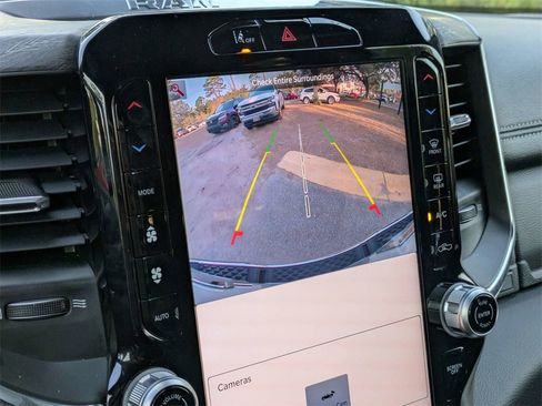 Used 2025 RAM 1500 Laramie image 21