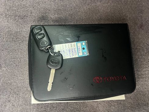 Used 2007 Toyota Corolla LE w/ Audio Value Pkg FWD image 34